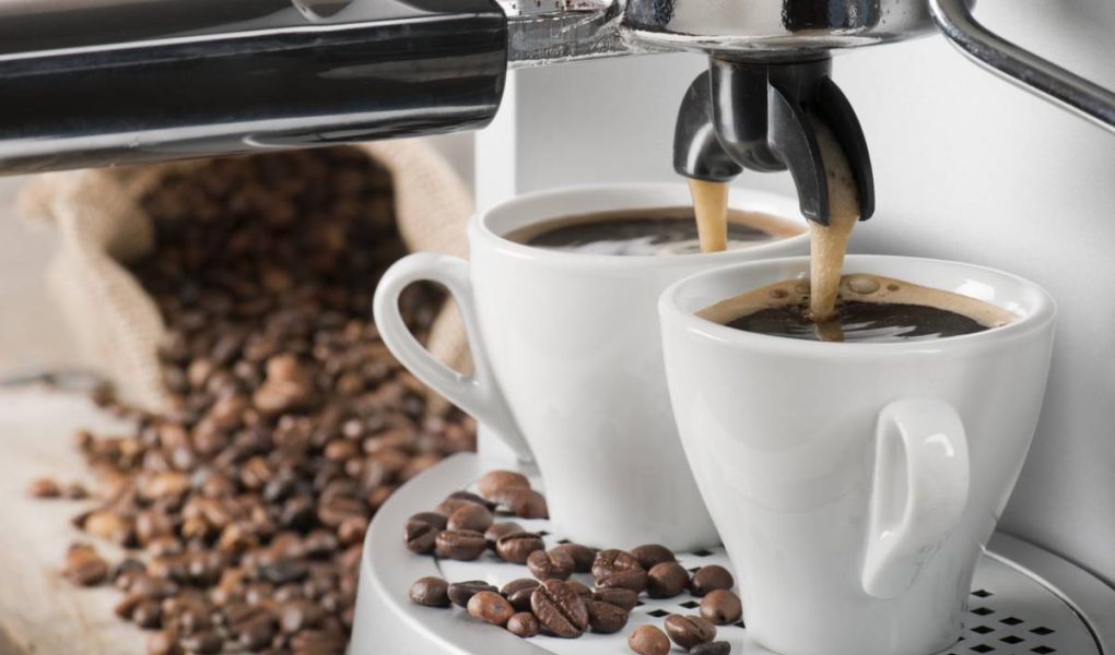 De la capsule au grain : adoptez l'expresso maison sans effort