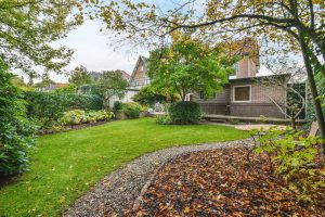 Drainage d&rsquo;un jardin : comment évacuer efficacement les eaux de pluie d&rsquo;un terrain ?
